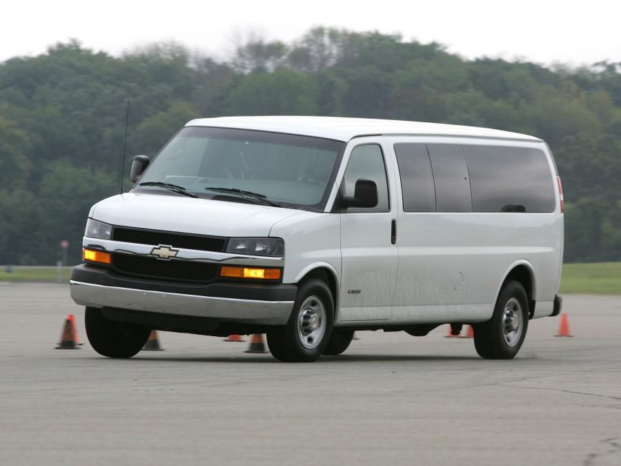  Chevrolet Express 2002 года  (фото 16 из 16)